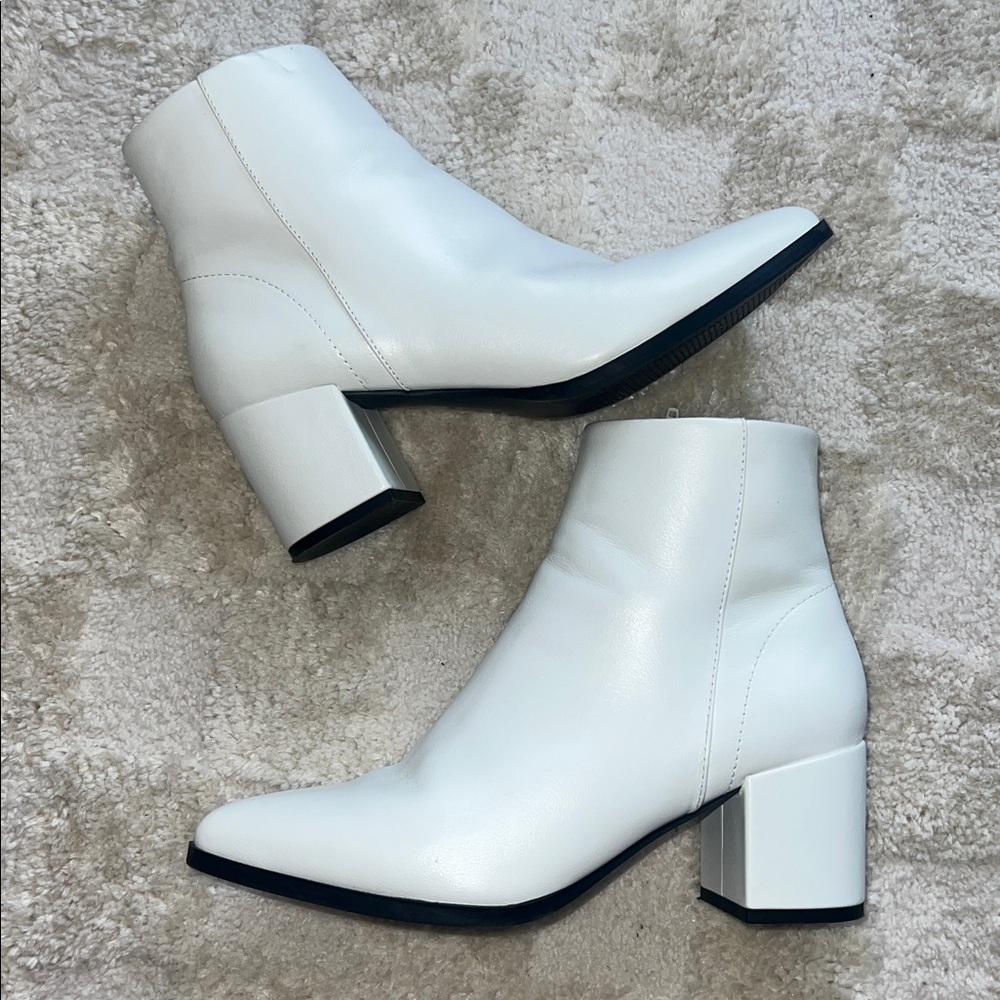 Madden girl booties 🤍